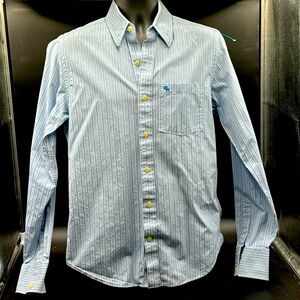 Abercrombie and Fitch muscle button-down. Size M. Men. Excellent condition!